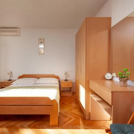 Limun - Ivo I Dragica Simic - Makarska